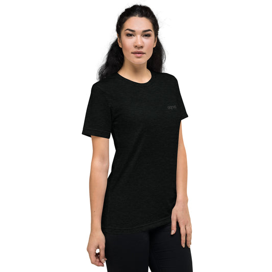 REALIST Heavy Duty T-Shirt Embroided Front Logo WOMAN